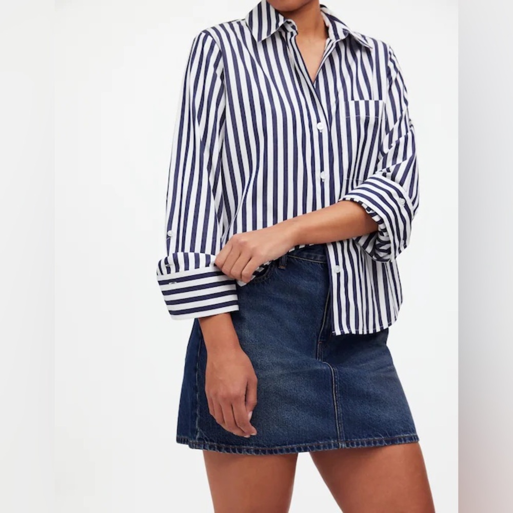 Easy Y-Neck Button-Up Shirt, Sz. S in Dark Midnight - Picture 3 of 7
